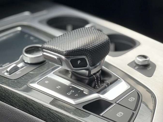 Tiptronic silpnosios pusės