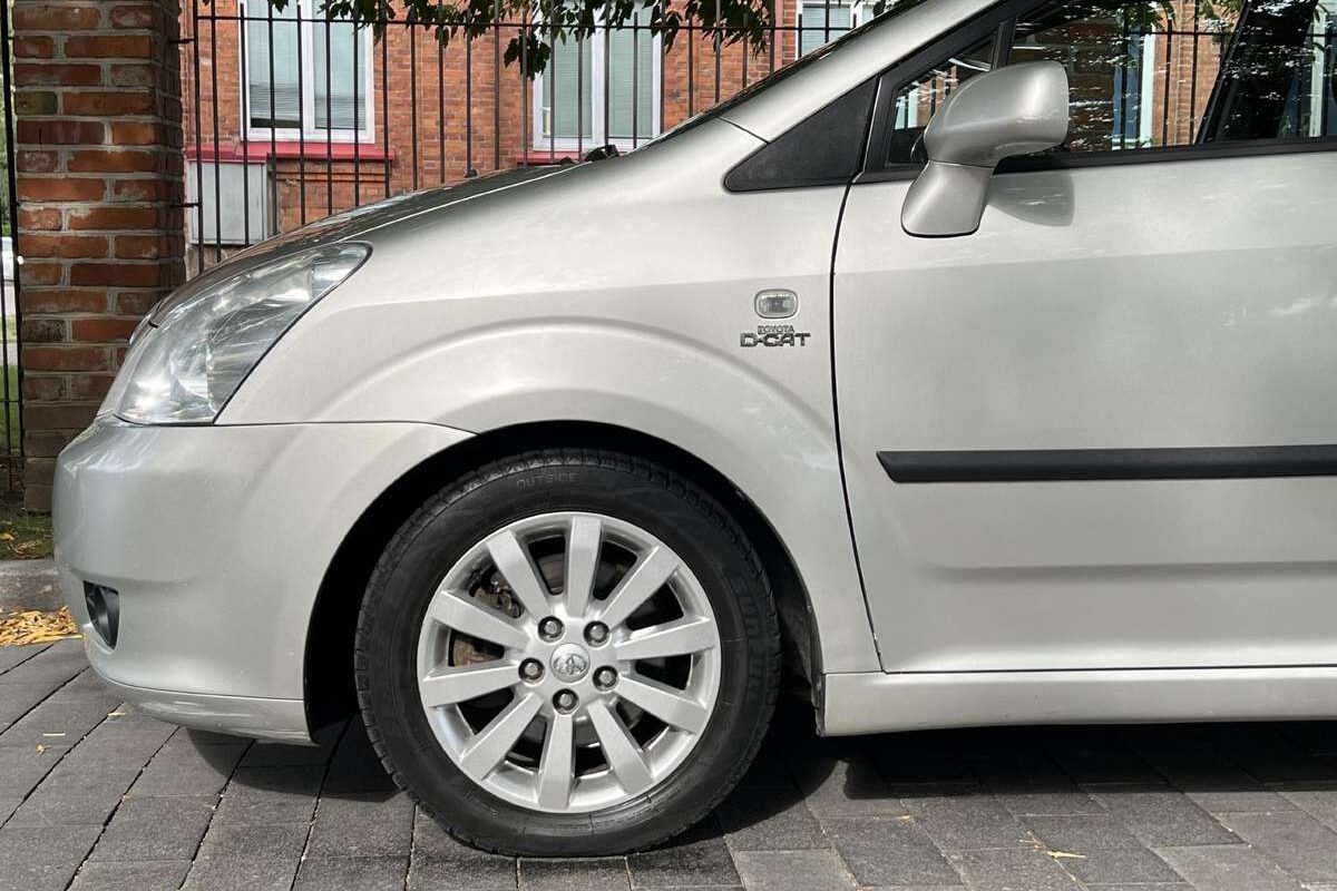 Toyota Corolla Verso 2.2 130kW – pagrindiniai techniniai duomenys