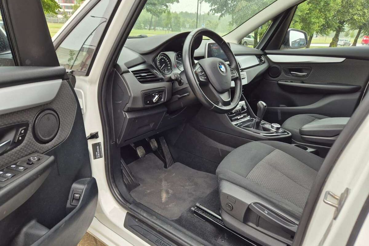 BMW 218 Gran Tourer atsiliepimai ir vairuotojų patirtis