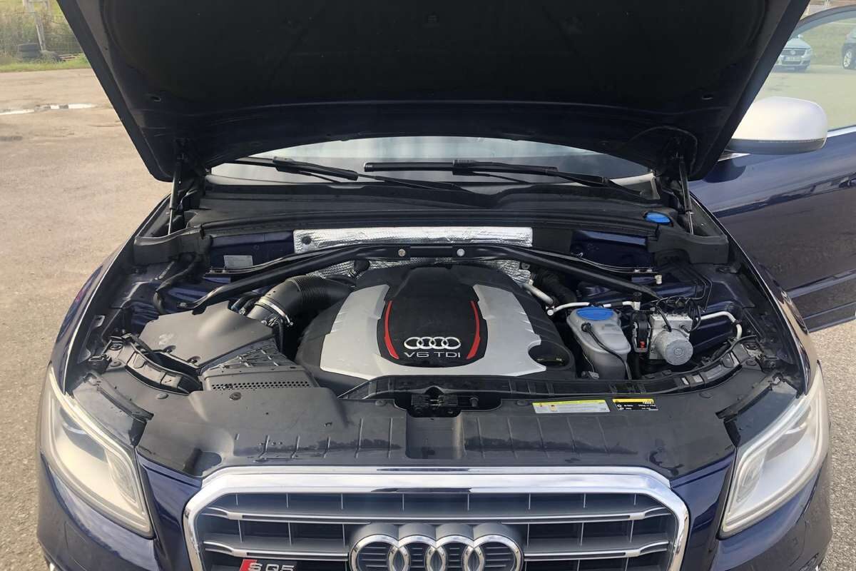 Audi SQ5 varikliai ir kuro sąnaudos