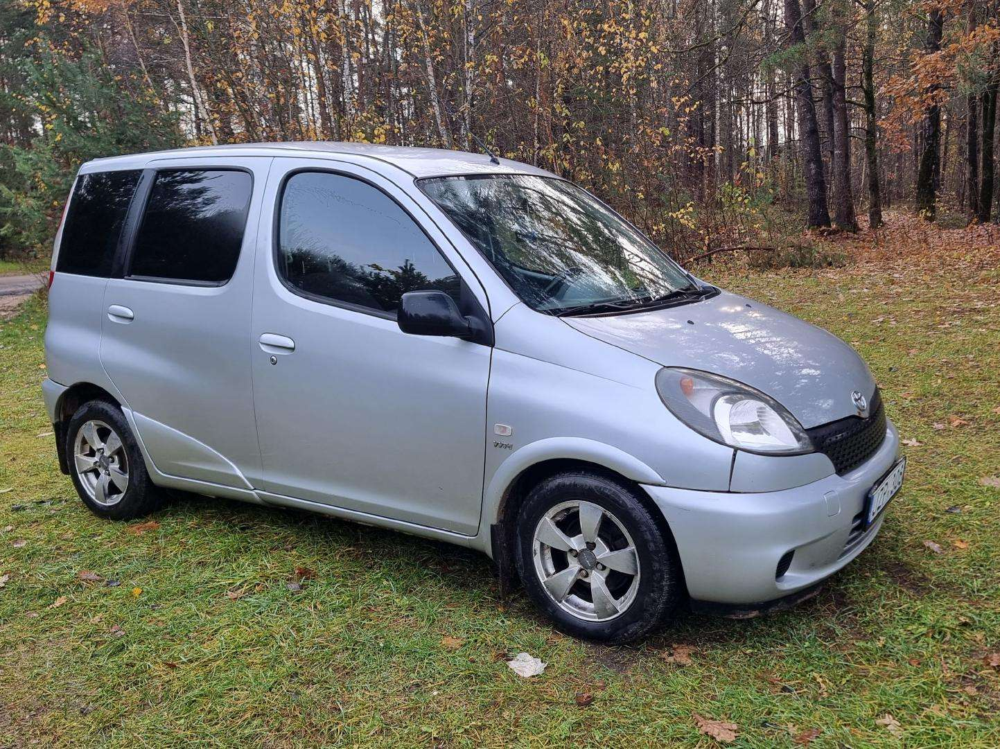 Toyota Yaris Verso Atsiliepimai: Patikimumas, Erdvė ir Naudojimo Patogumas