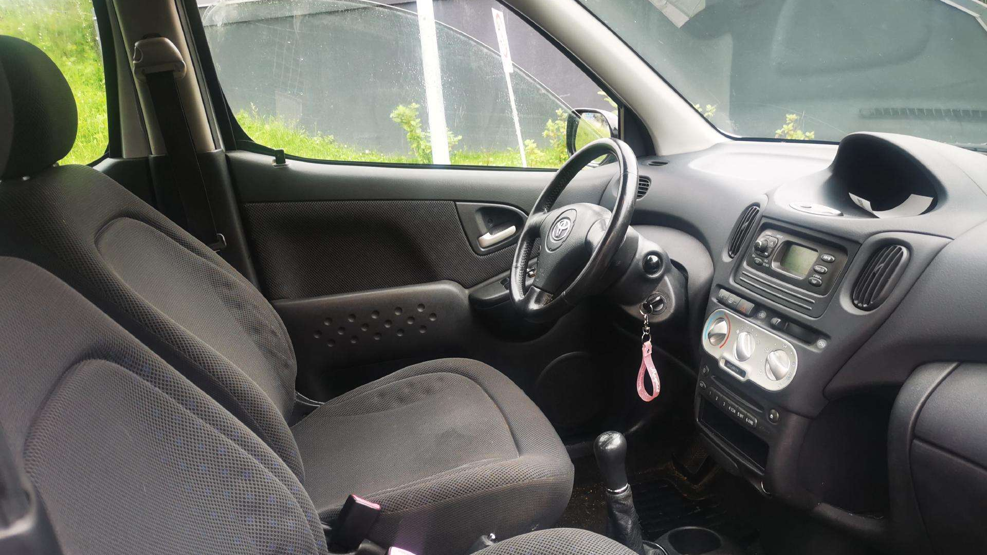 Toyota Yaris Verso Atsiliepimai: Patikimumas, Erdvė ir Naudojimo Patogumas