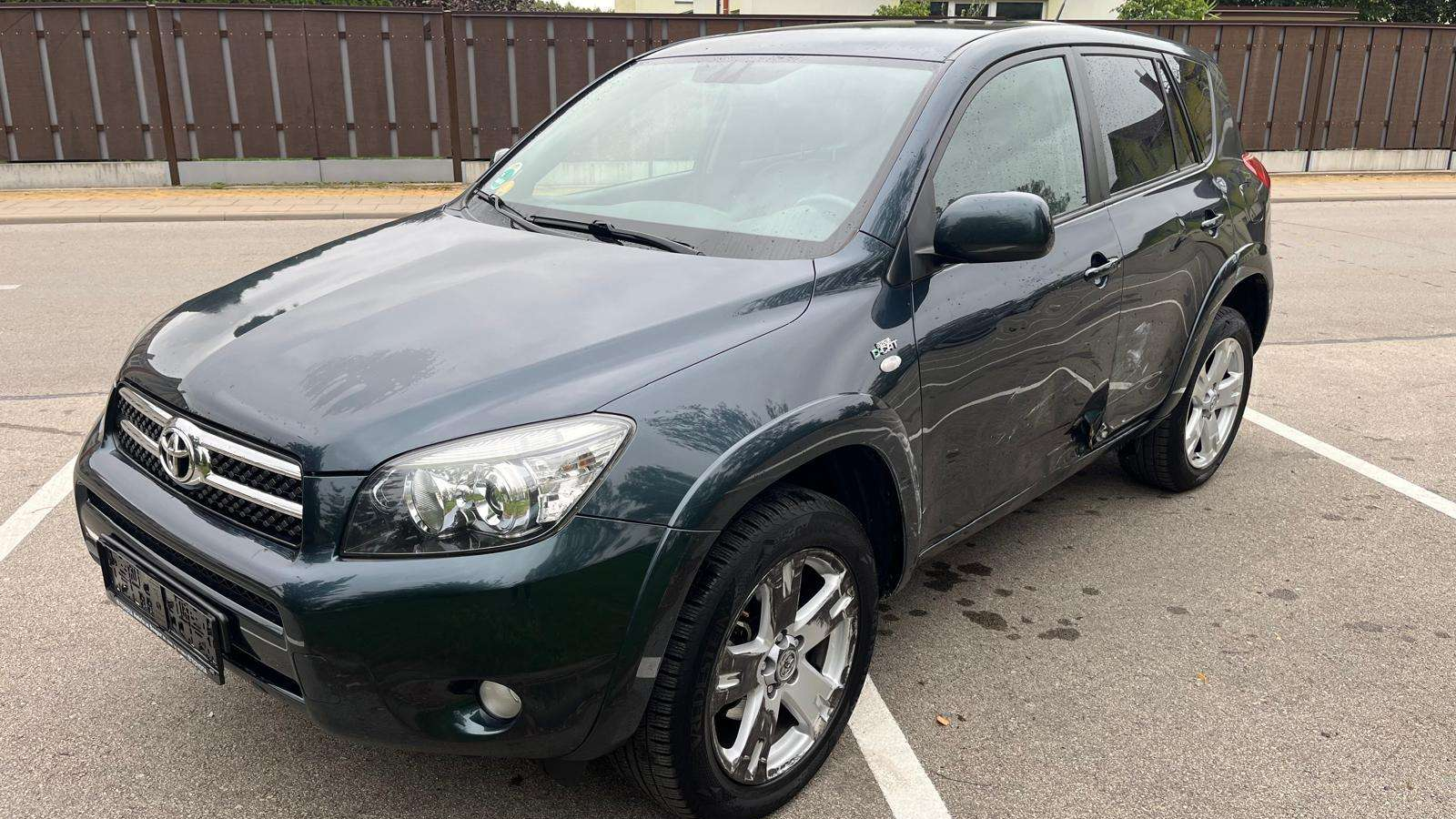 Toyota RAV4 2007 Apžvalga