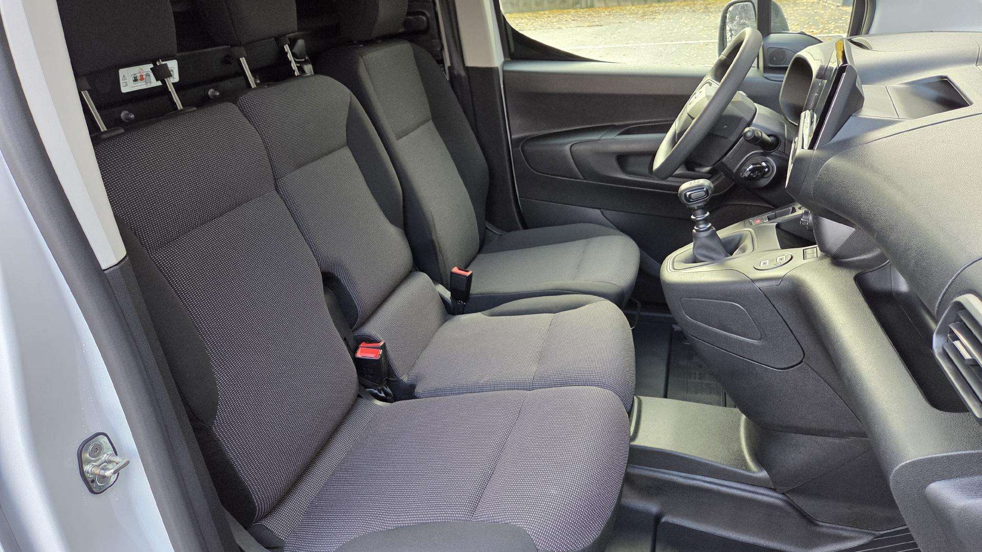 Toyota Proace City Apžvalga: Atsiliepimai, ligos, kuro sąnaudos