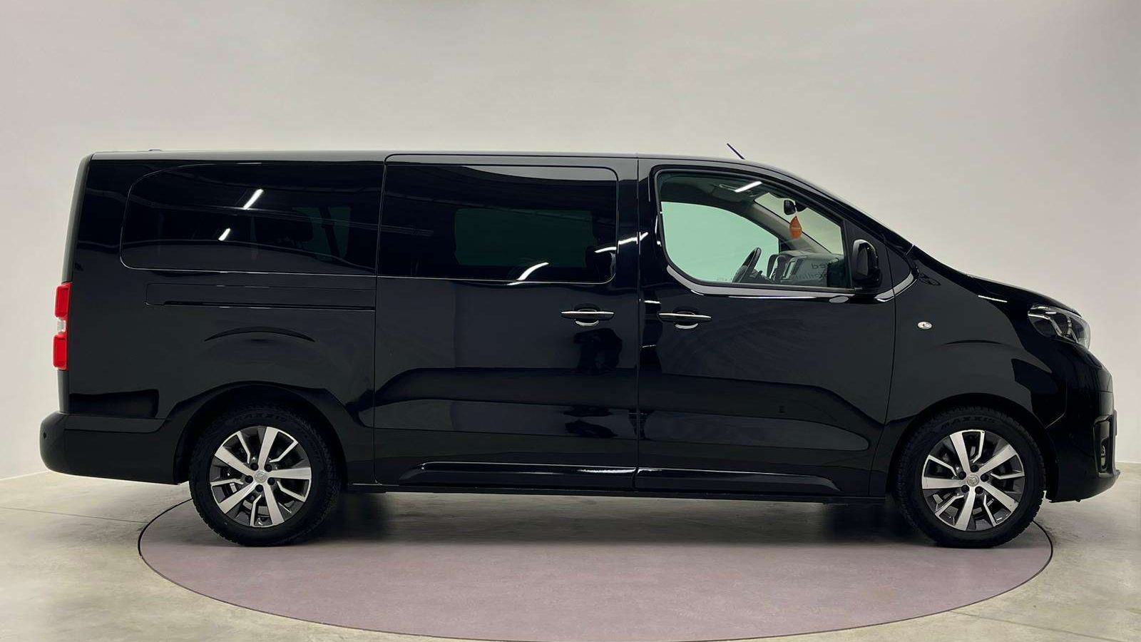 Toyota Proace Verso Apžvalga: Atsiliepimai, stipriosios ir silpnosios vietos