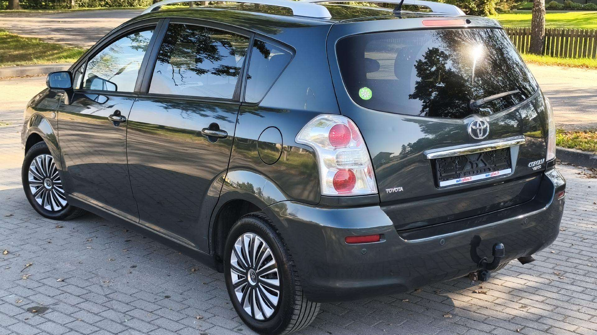 Toyota Corolla Verso Apžvalga