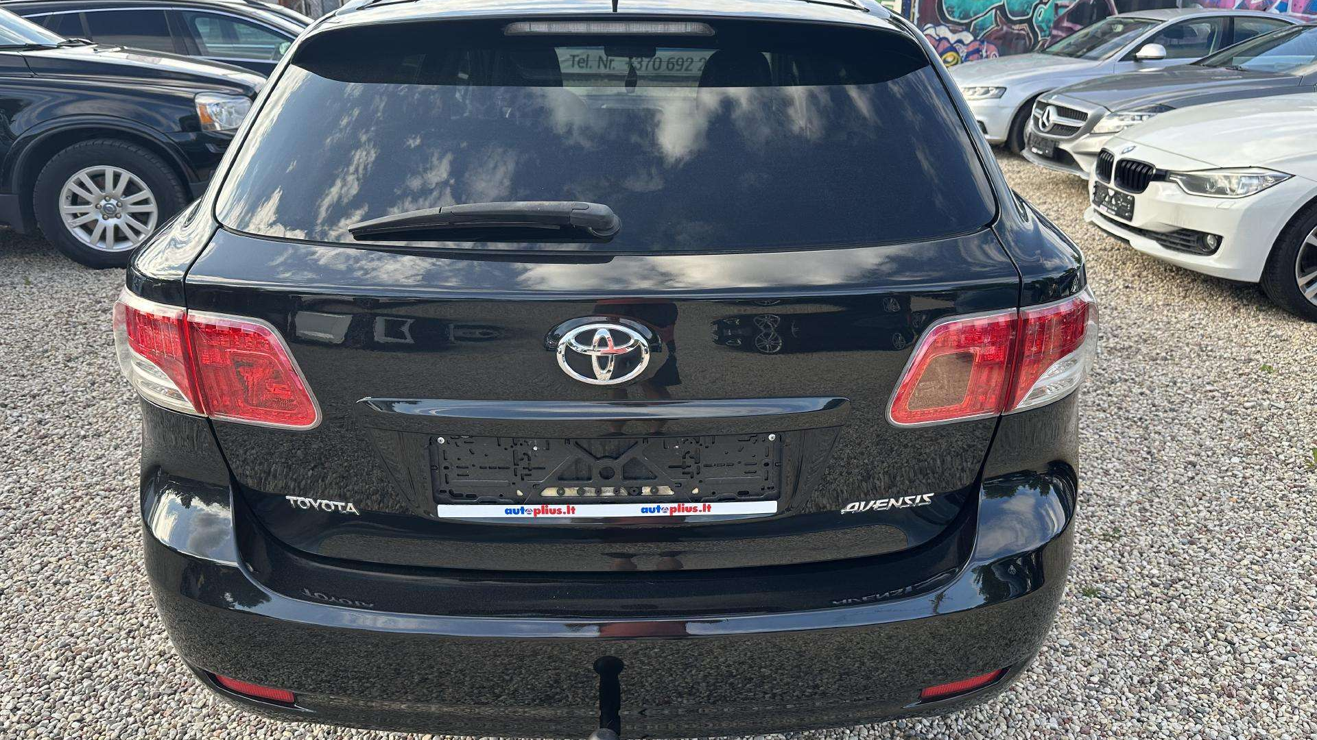 Toyota Avensis 2010 Apžvalga: Atsiliepimai, ligos, kuro sąnaudos