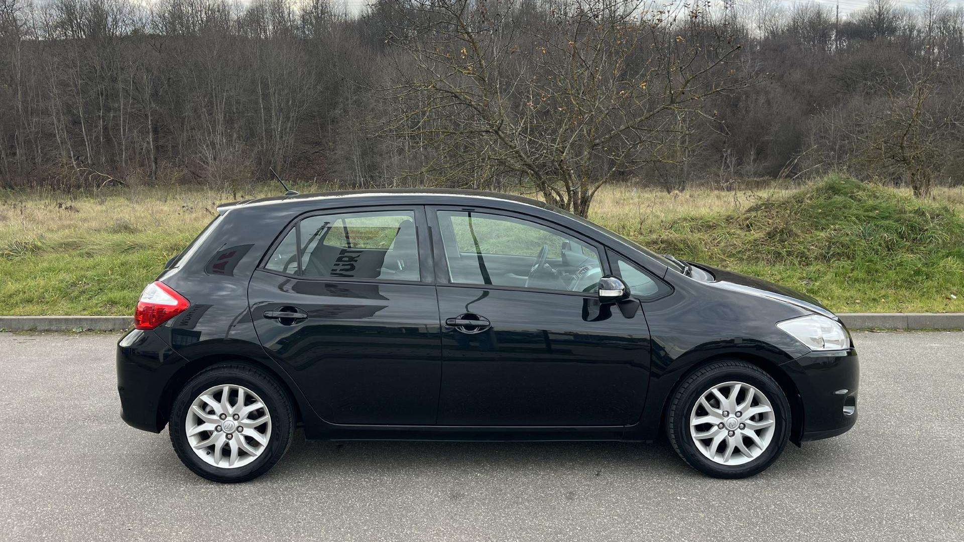 Toyota Auris 1.6 benzinas – Atsiliepimai, ligos, kuro sąnaudos