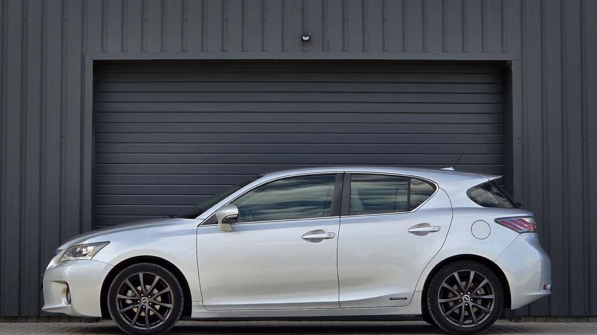 Techniniai duomenys ir pagrindinės charakteristikos