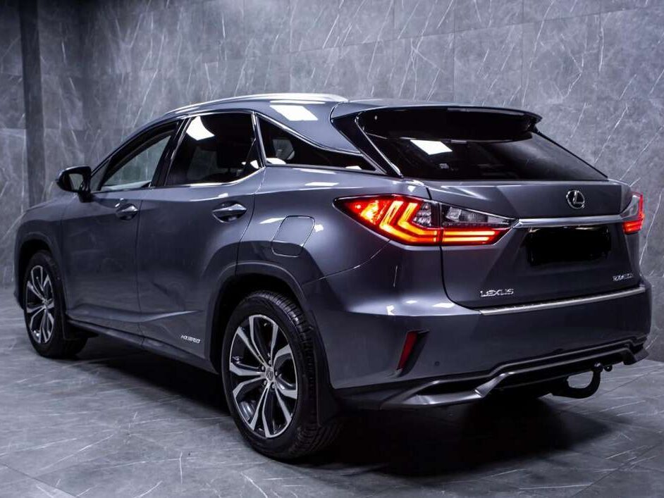 Pliusai ir Minusai: Lexus RX 450h