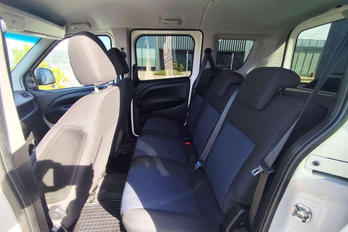 Ar verta pirkti naudotą Opel Combo?