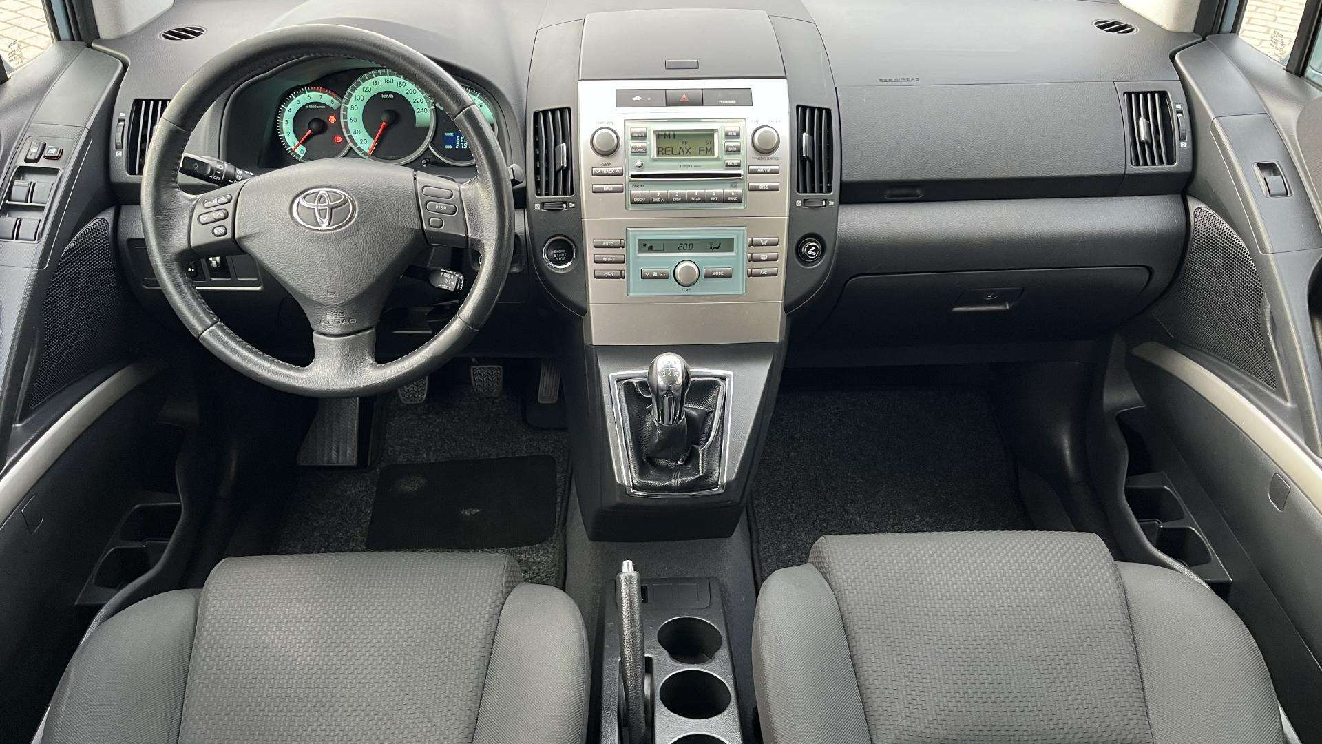 Toyota Corolla Verso 1.8 benzinas 