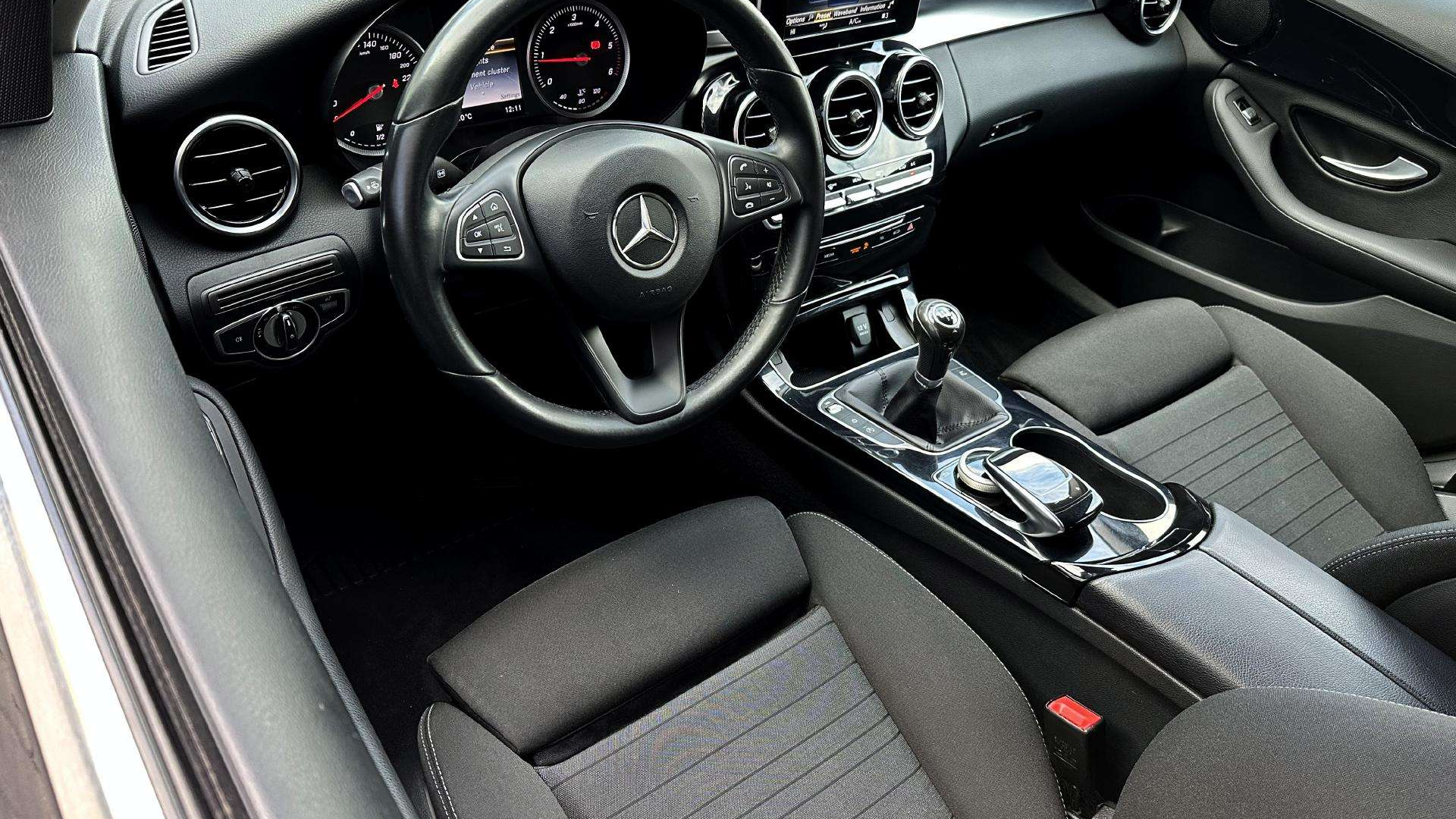 Mercedes-Benz C klasė Apžvalga: Atsiliepimai, ligos, kuro sąnaudos