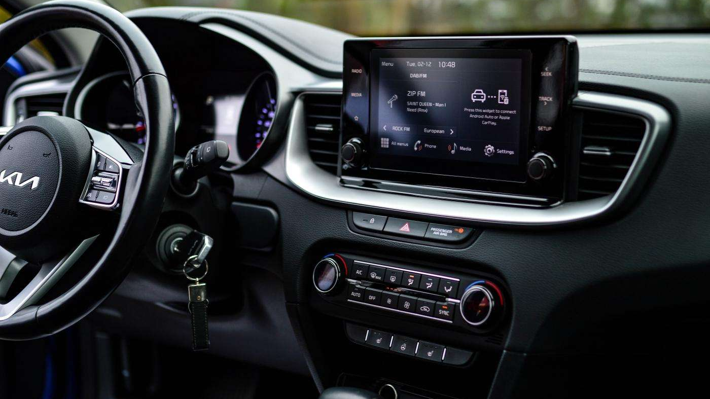 KIA automobilių apžvalga: Atsiliepimai, patikimumas, kuro sąnaudos