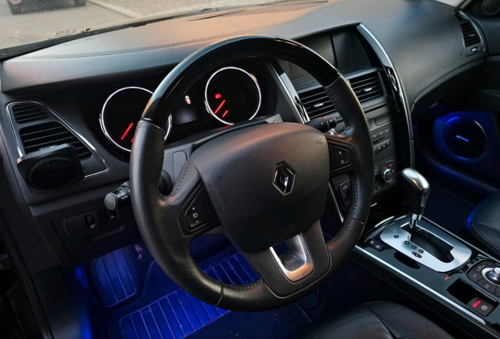 Renault Latitude Apžvalga: atsiliepimai, patikimumas, sąnaudos