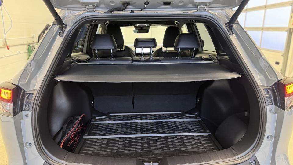 Toyota Hybrid pliusai ir minusai