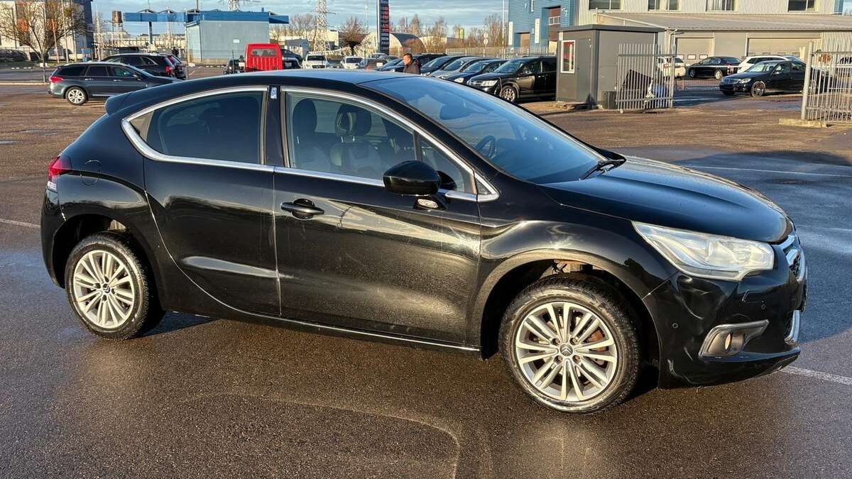 Kas yra Citroën DS4?