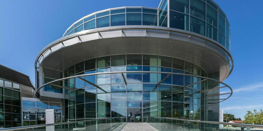 Audi muziejus Vokietijoje: kur gimsta markės istorija ir legendiniai modeliai