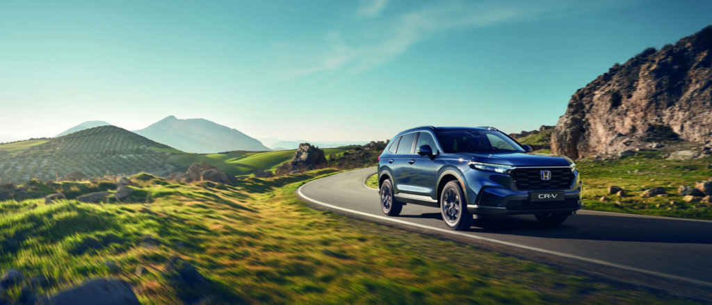 TOP 10 geriausi hibridiniai automobiliai 2026 metais