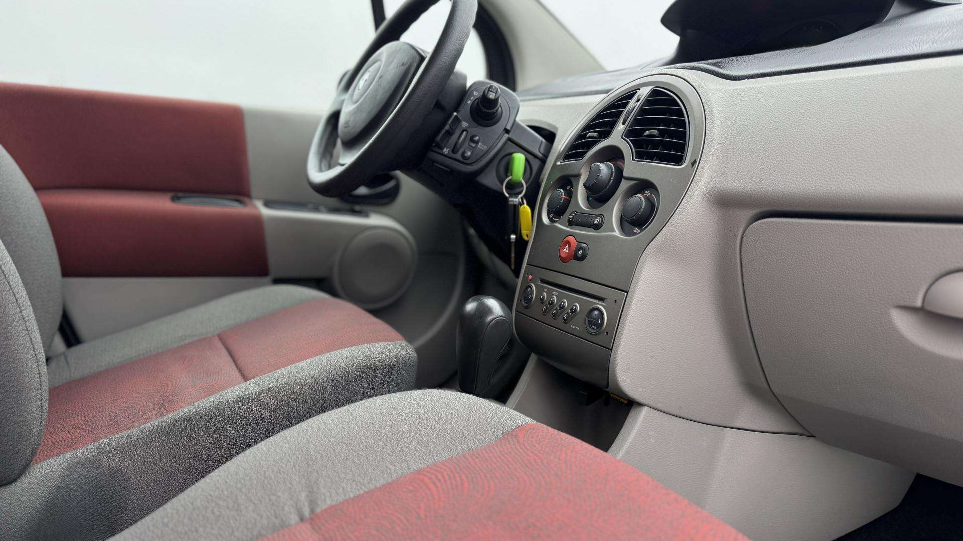 Renault Modus atsiliepimai: patikimumas, kuro sąnaudos, trūkumai