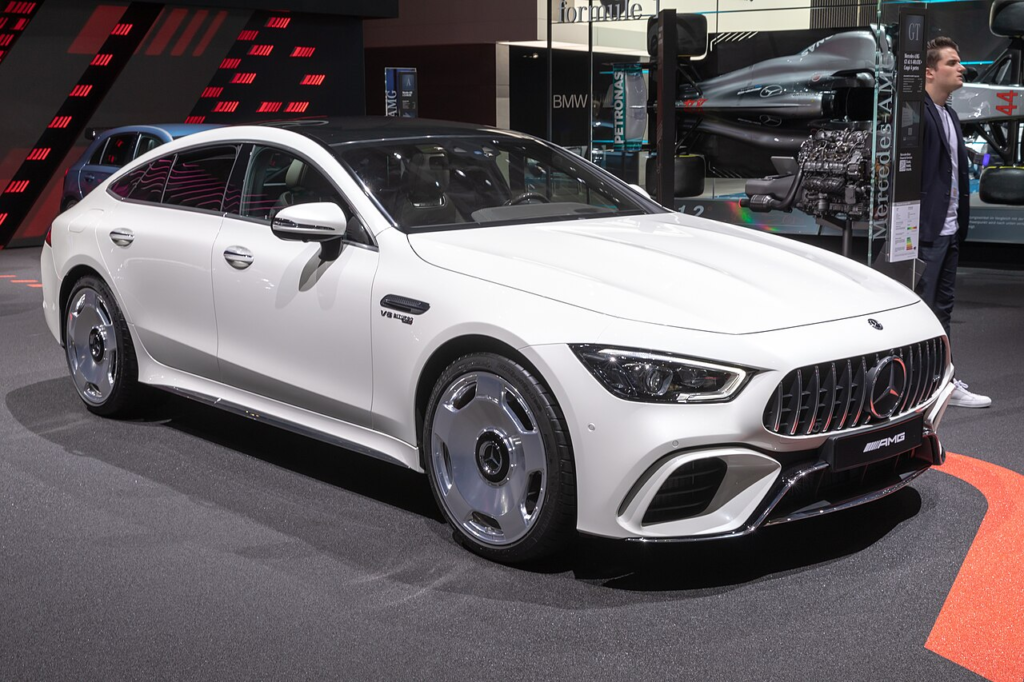 Mercedes Benz Istorija: Nuo Pirmojo Automobilio Iki Prabangos Ikonos