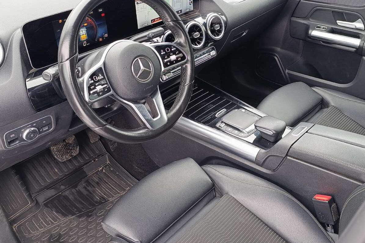 Variklis ir pavarų dėžė (Mercedes-Benz B200 2.0 l)