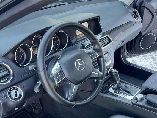 Kas yra Mercedes C220?