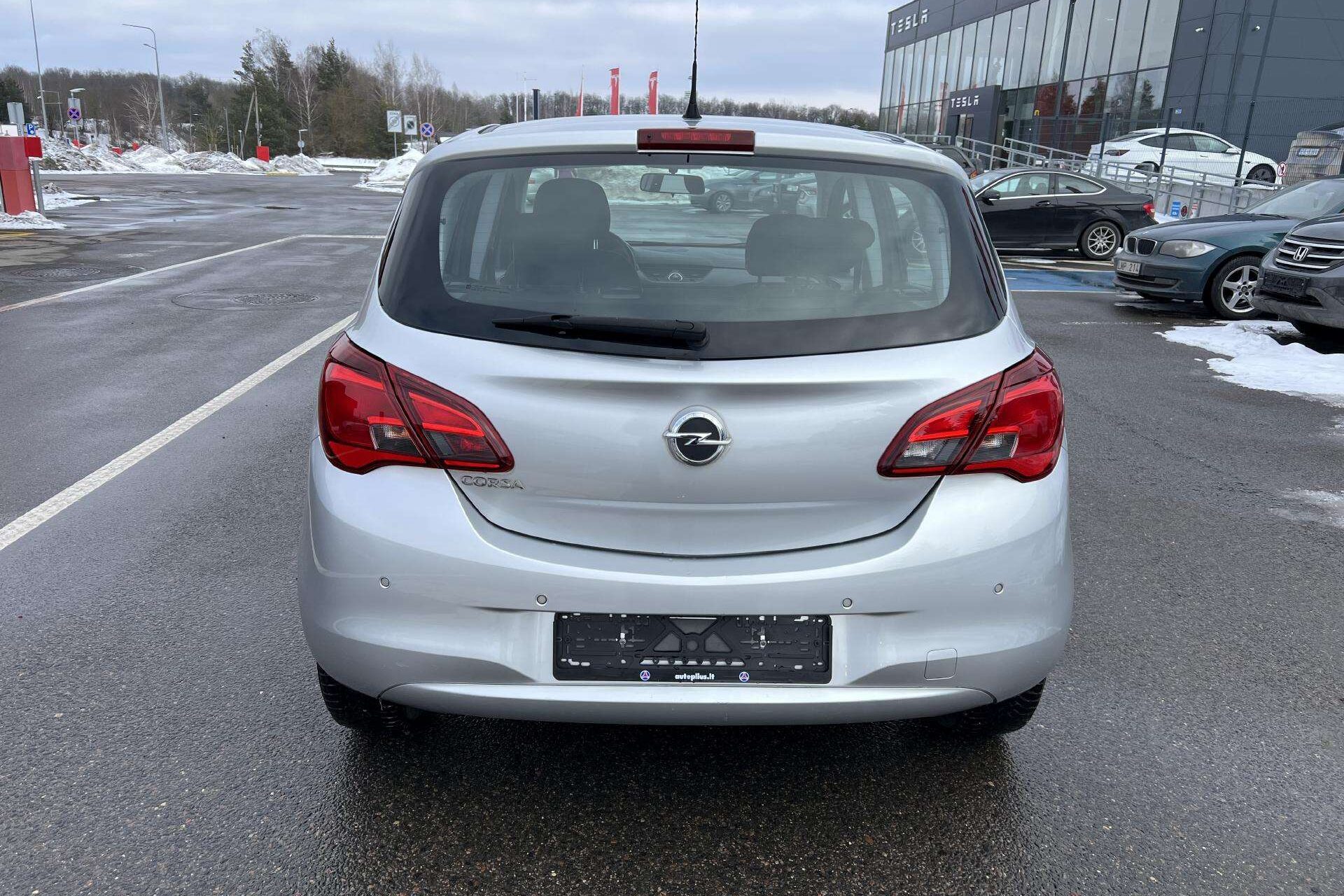 Opel Corsa 1.4 pliusai ir minusai
