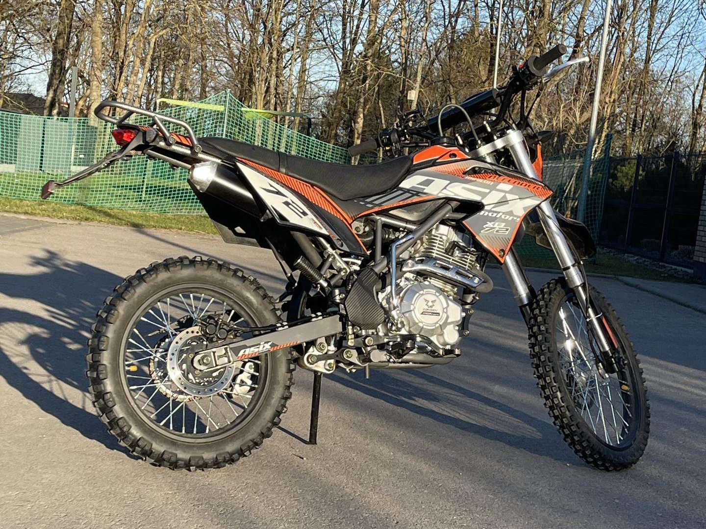 Asix Defender 250 Apžvalga: Atsiliepimai, Patikimumas, Kuro sąnaudos