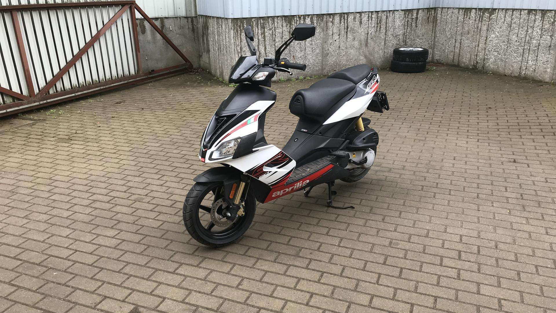 Aprilia SR Apžvalga: Atsiliepimai, ligos, kuro sąnaudos ir geriausi modeliai