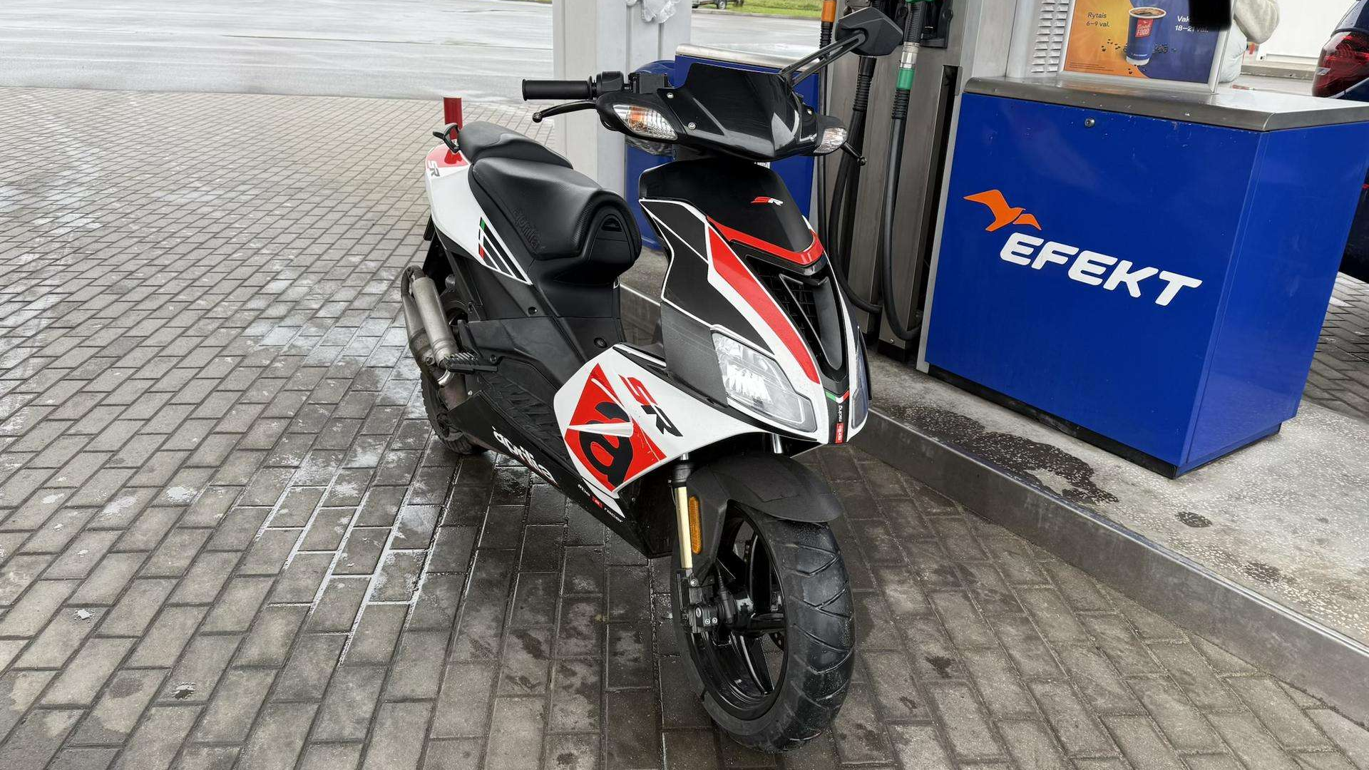 Aprilia SR Apžvalga: Atsiliepimai, ligos, kuro sąnaudos ir geriausi modeliai