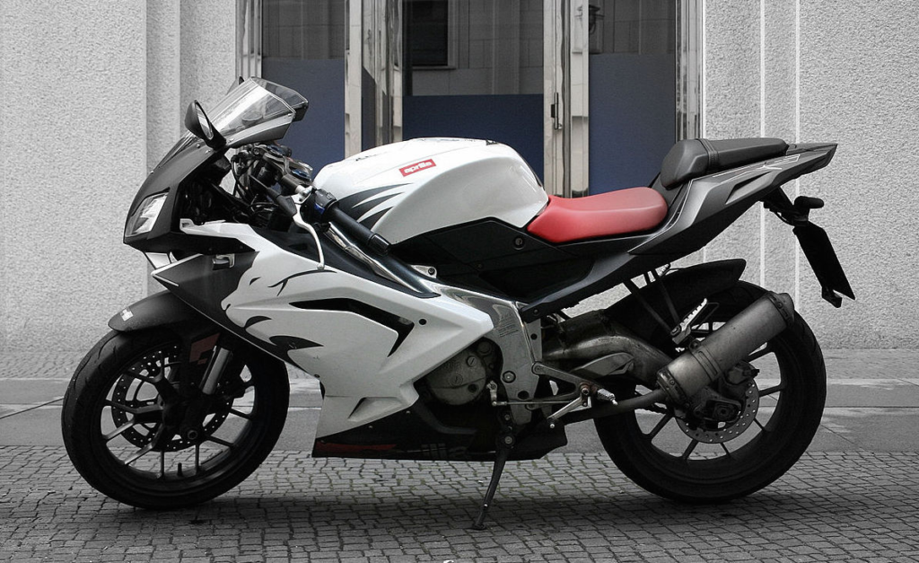 Aprilia Apžvalga