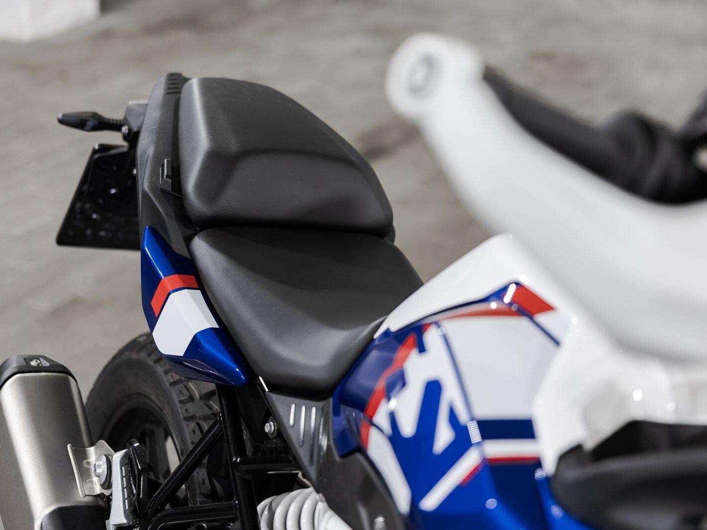 Kam tinka BMW F 450 GS?