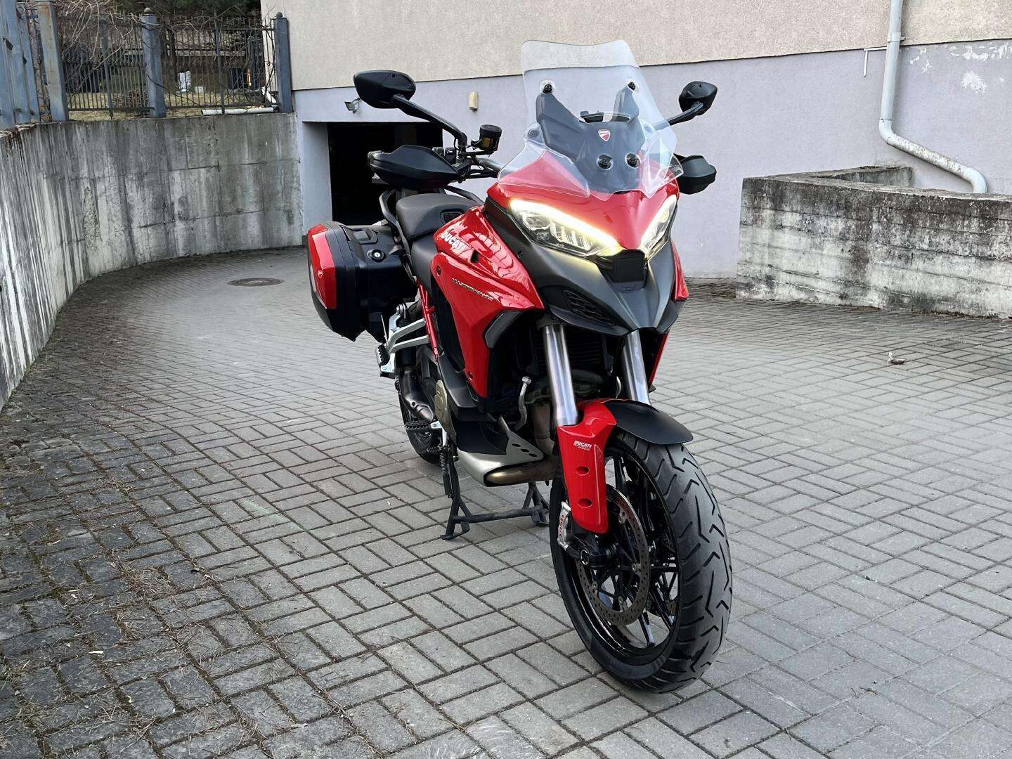 Kam tinka Ducati V4?