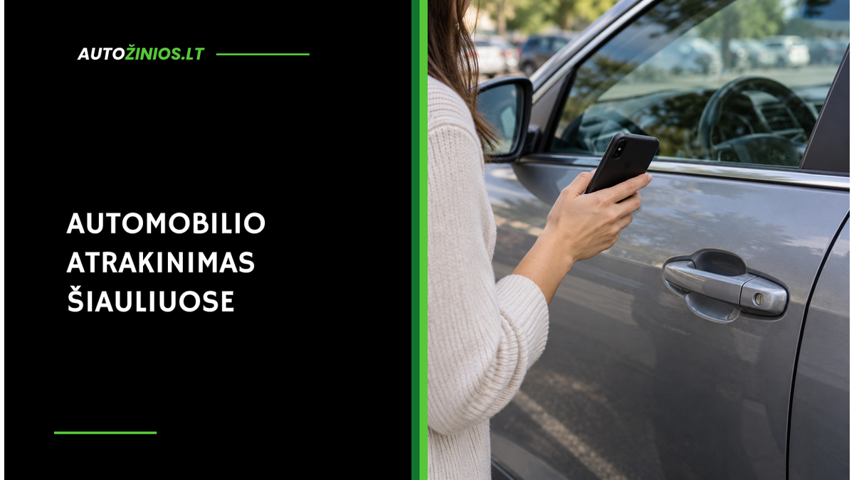 Vairuotoja telefonu kviečia pagalbą prie uždarytų pilko automobilio durų